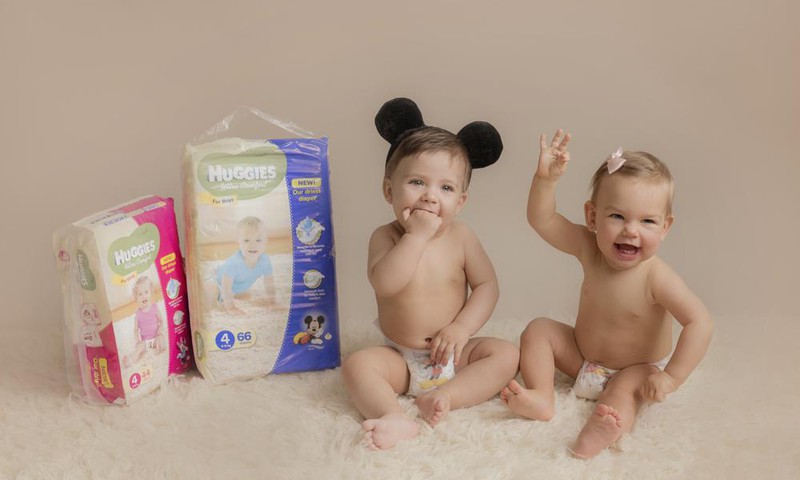 Объявляем маленьких фанатов Huggies®, вручаем самокаты и другие призы!