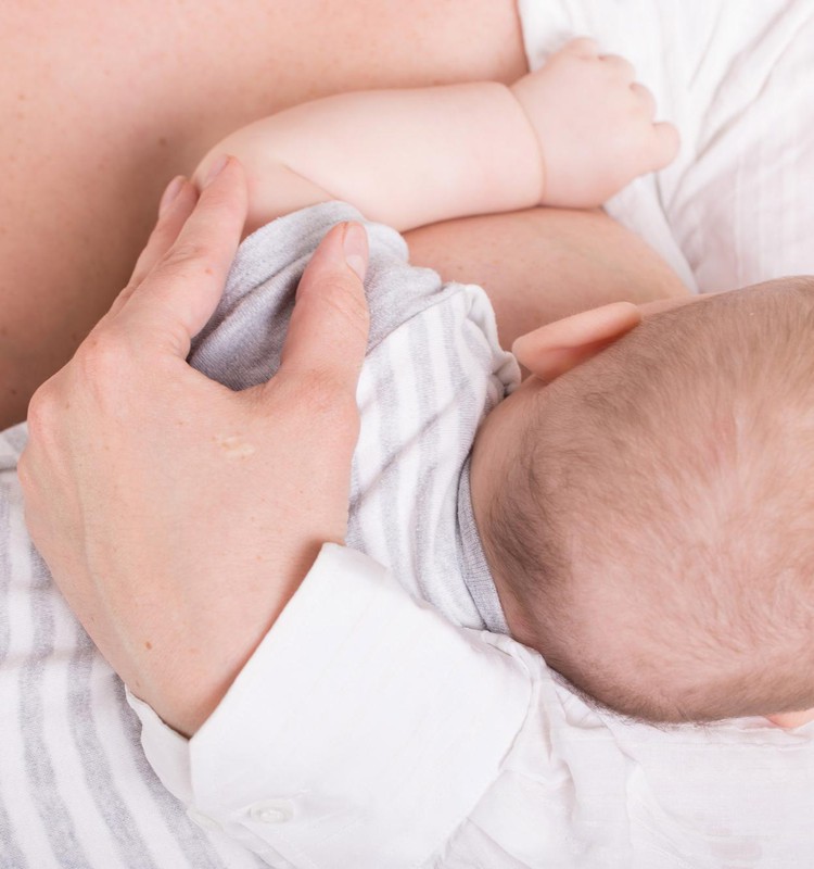 Потрескались соски? Есть средство, которое реально поможет!