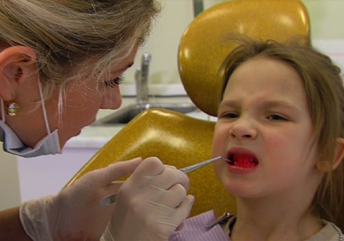 ВИДЕО Māmiņu klubs: Как научить ребёнка заботиться о зубах?