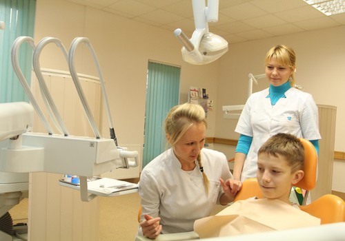 Как подготовить ребёнка к посещению зубного гигиениста?