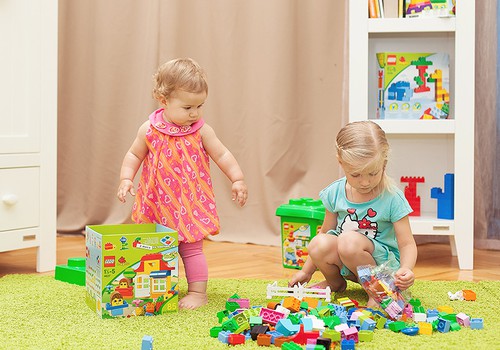 ВИКТОРИНА: Проверь свои знания в обучении ребёнка цифрам и времени, и выиграй комплект LEGO Duplo!