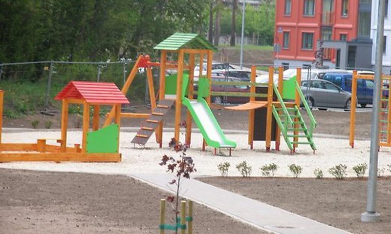 Детские площадки хотят сделать безопаснее