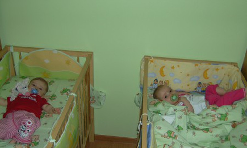 Всем большой привет от двойняшек Лауры и Луизы!