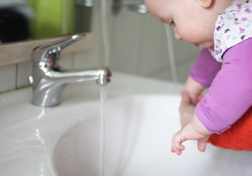 Мытье рук – это самый простой, но самый действенный способ защиты от вирусов