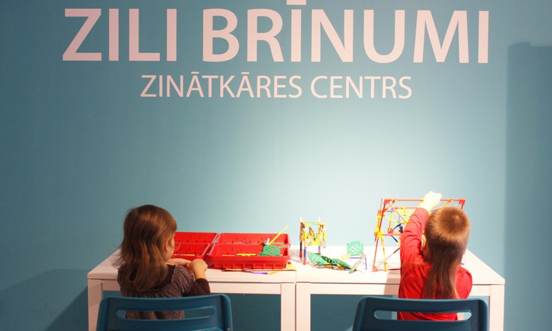 ФОТО: Экскурсия по детскому научному центру в Galleria Riga