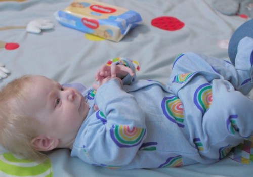 Путеводитель: всё о развитии малыша на третьем месяце жизни
