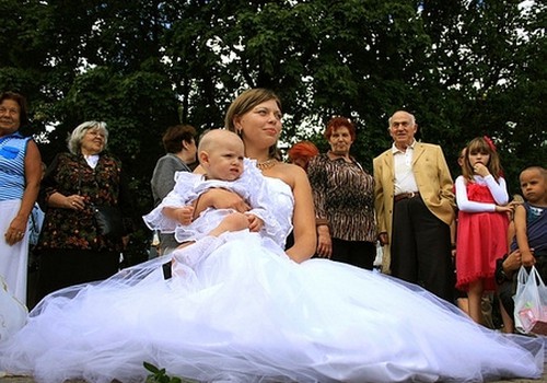 В Риге состоялся парад невест