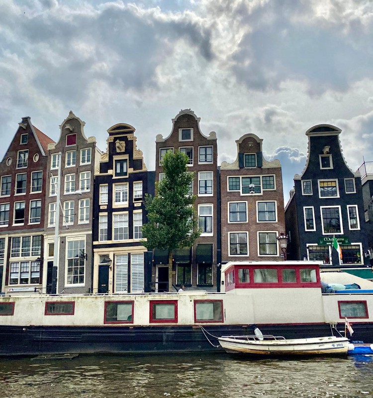 Лето с тоддлером: Амстердам. Прогулка по городу