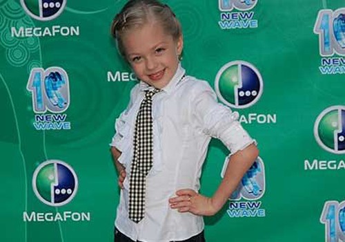 9-летняя певица сразила наповал жюри конкурса "Новая волна"