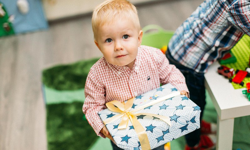 БЛОГ АЛЕНЫ: Подарки мальчикам 2 и 4 лет