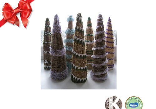 Праздничный каталог подарков Huggies®: Сладкие елочки от Kabinetto