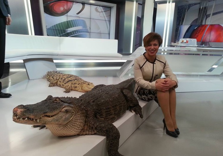 ЕЩЁ РАЗ: "Вы слышали, как поёт редактор Маминого Клуба?" или АФФТАР ЖЖОТ по-мамски