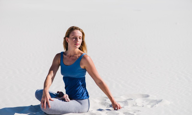 С октября в Мамином клубе Balance Yoga с преподавателем из Украины!