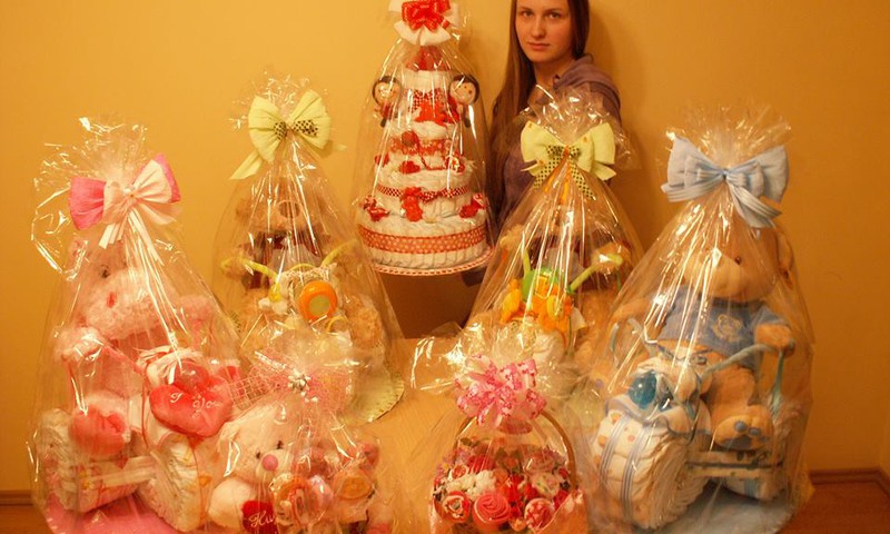 Интервью рукодельниц: Наталья Маркова – оригинальные подарки из подгузников и не только