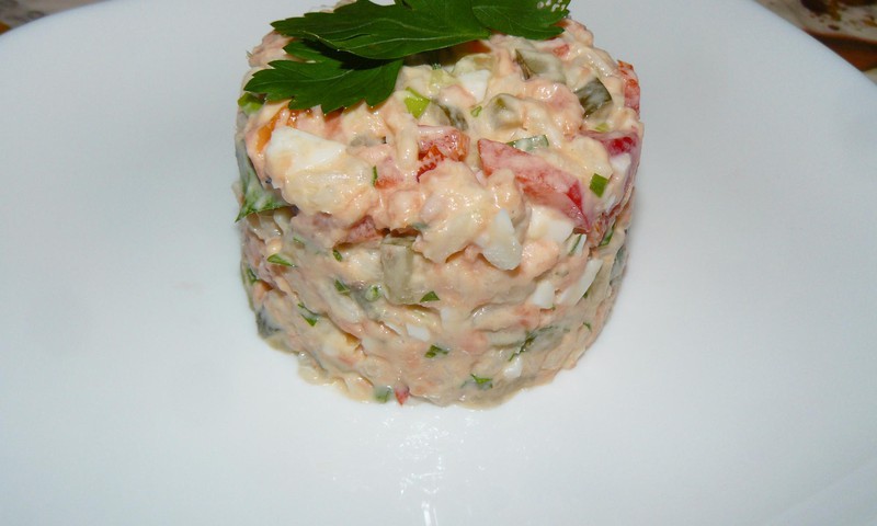 Салат с копченым лососем и клубникой рецепт – Европейская кухня: Салаты. «Еда»