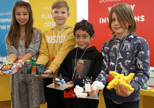 Новая кампания LEGO" перестрой мир!