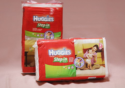 Huggies® Step In для маленьких "ползунков"