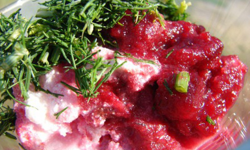 Мороженое из кефира и свеклы