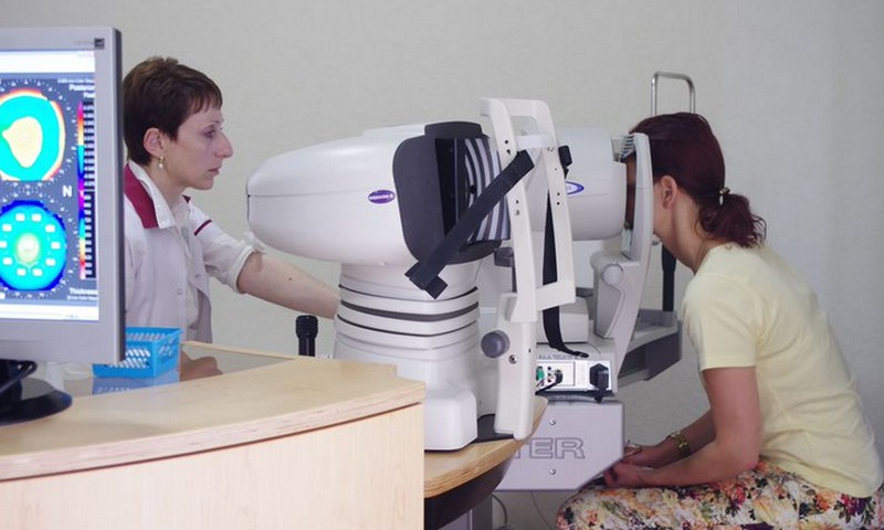 Профессор Соломатин: Женщины смелее в выборе лазерной коррекции глаз