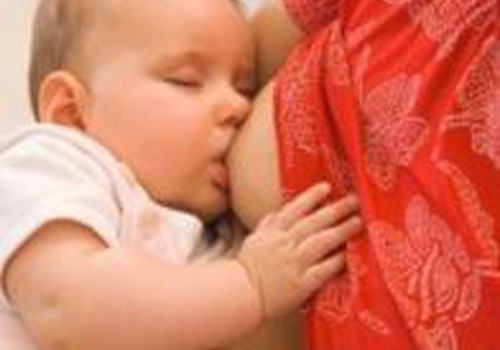 Как правильно отучить малыша от груди 