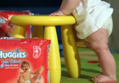 Кто в этот раз получает подарок от Huggies?