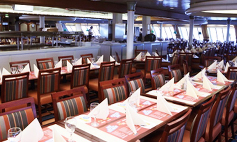 Где можно будет покушать на пароме M/S