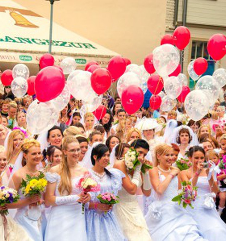 22 августа - Парад невест в Даугавпилсе!