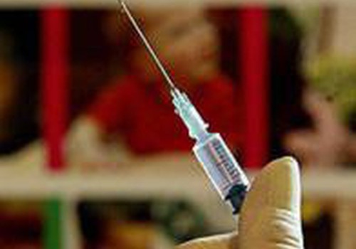 Исследуются ли осложнения после прививок?
