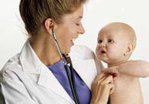 Малышей должен лечить детский врач
