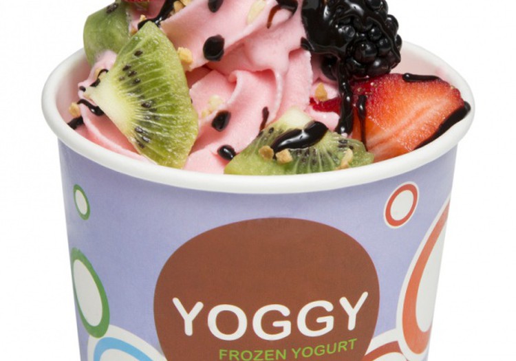 Советую посетить кафе-мороженое Yoggy!