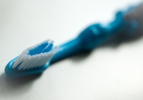 Когда правильно чистить зубы?