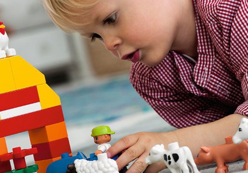 ОПРОС: 58% малышей уже радуются LEGO у себя дома