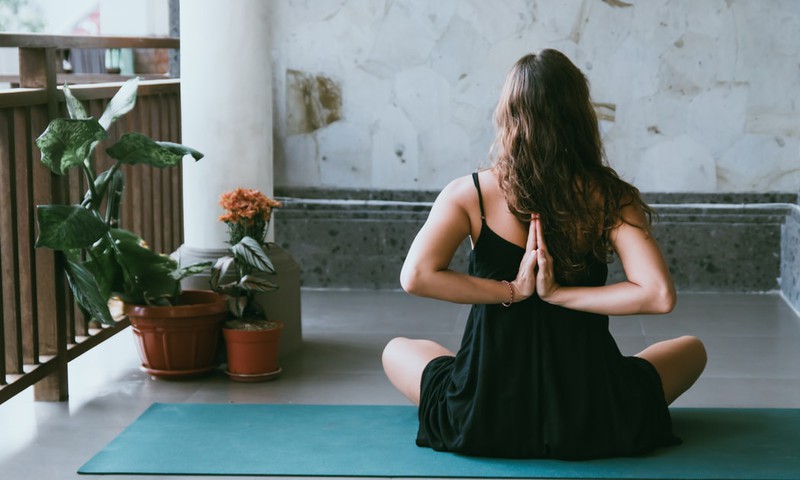 Приглашаем на бесплатный вебинар “Медитация и роды: как помочь себе проживать боль?” 8 мая