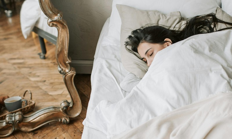 Внутренние часы и давление сна: что это такое и как влияют на качество сна?