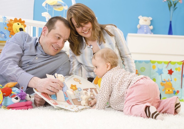  Результаты опроса: Родители считают, что меньше всего дети защищены на улице и игровой площадке