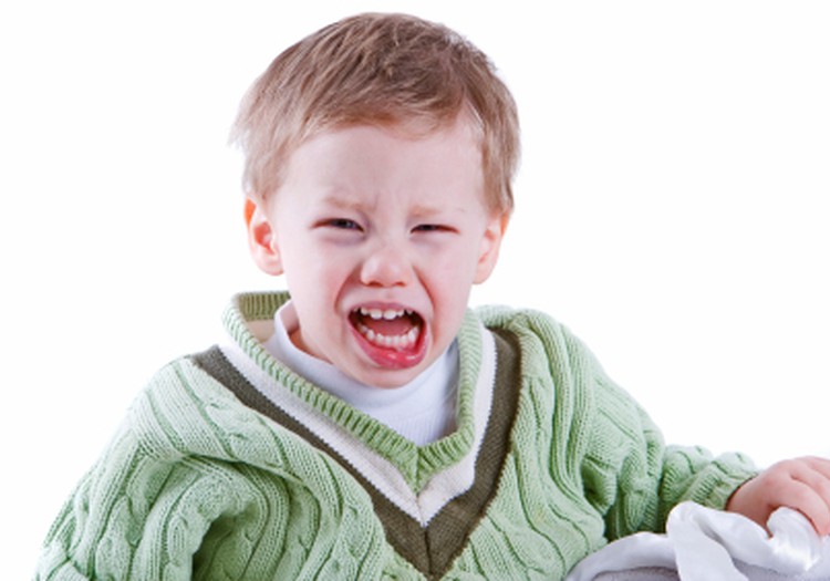 Ребёнок ругается – как реагировать?