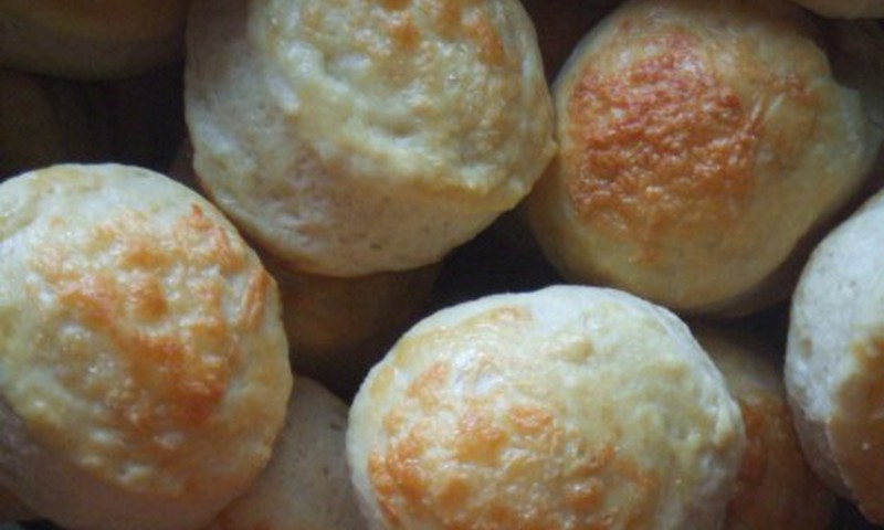 Булочки с брынзой