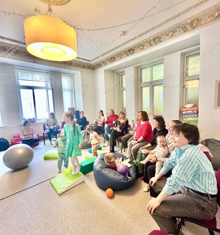 Открываем клуб разговорного латышского языка для украинских мам