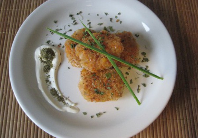 Котлеты из яблок и моркови