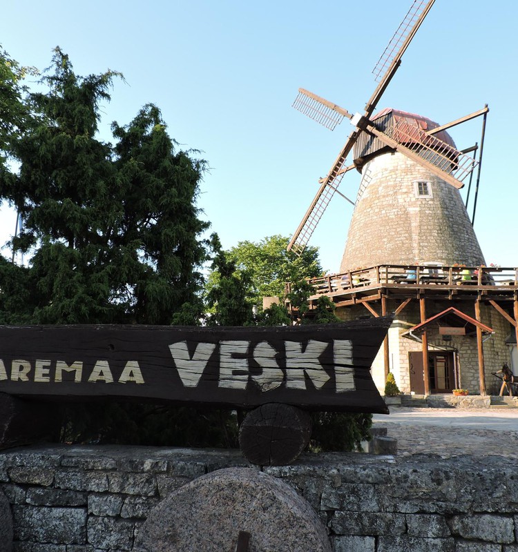 СААРЕМАА: Trahter Veski и Kodulinna Lokaal, или где отобедать в Курессааре