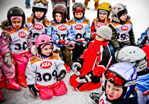 Мамин Клуб едет в АХА детскую лыжную школу: Есть ещё свободные места. Ты с нами?