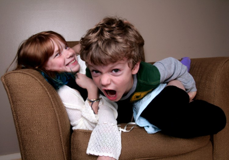 Конфликты в семье могут вызвать у ребёнка стресс