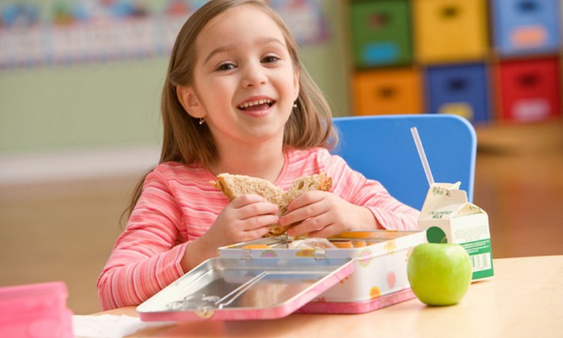 Наблюдения врачей: дети употребляют в пищу слишком мало фруктов и овощей, и даже не распознают их 