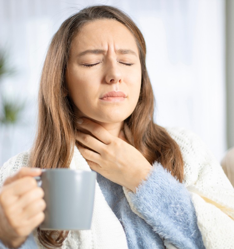 Как выбрать подходящее средство от боли в горле? Советует фармацевт