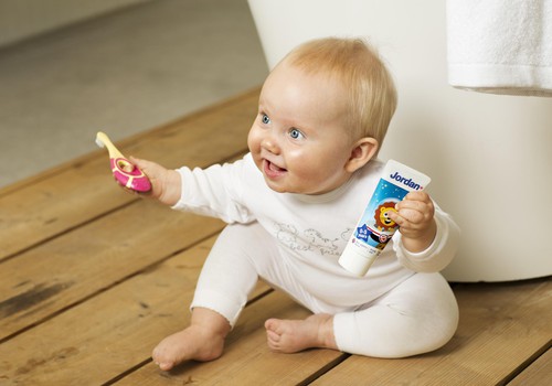 Запишись на тестирование ОДНОГО ИЗ 10 тюбиков зубной пасты JORDAN Dental для детей!