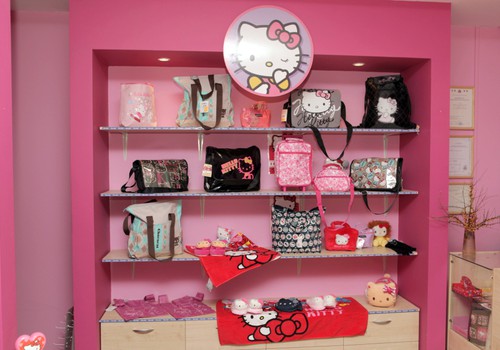 Встречай Новый год с Hello Kitty, не прогадаешь! 