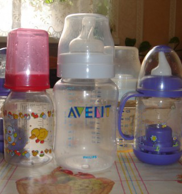 Какую бутылочку выбрали вы для своего малыша?