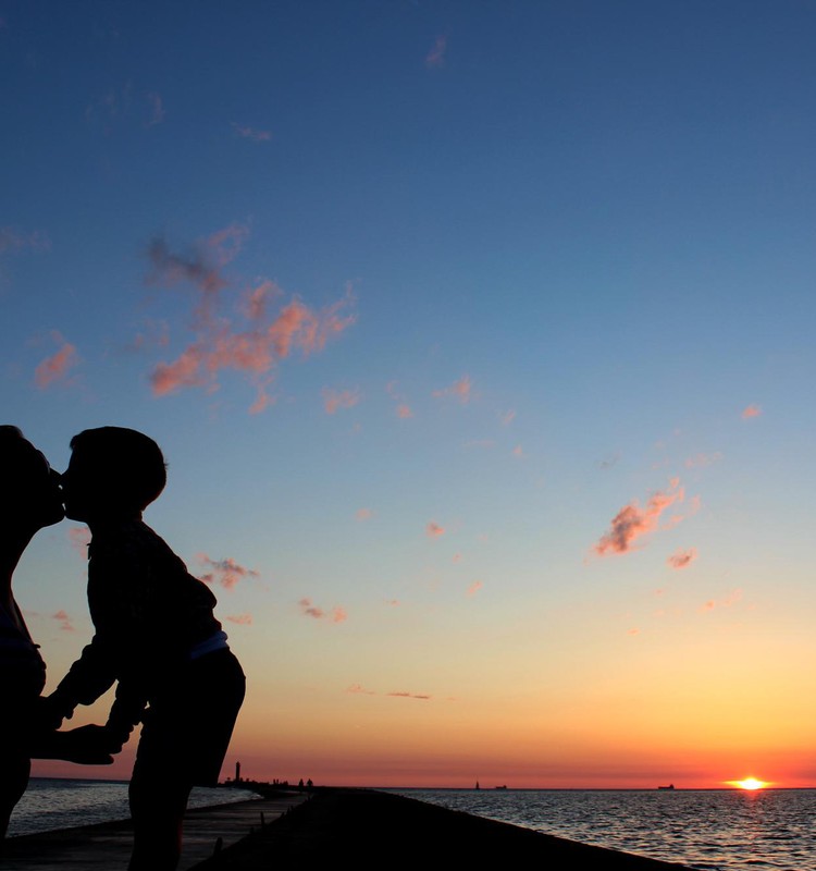 БЛОГ САБИНЫ: Вот малыш в животе твоем растет, и животик растет, и скоро ты будешь толстенькая, как дядя Витя