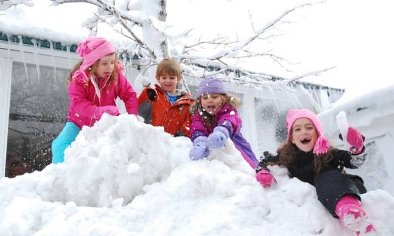 Вечером в субботу на Латвию обрушится мощный снегопад 