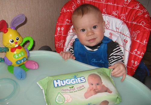 ФОТО: У мамочек МК влажные салфетки Huggies всегда под рукой!